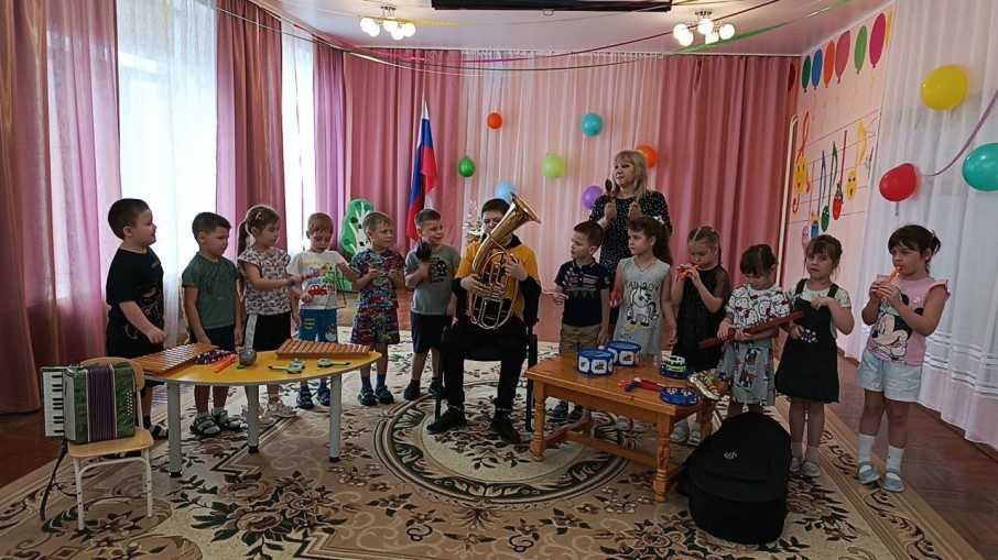 А У НАС ГОСТИ! 🎷🎼🎺 А У НАС ГОСТИ! 🎷🎼🎺.